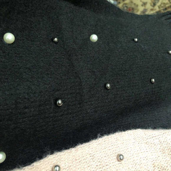 🌹 Two blanket scarfs with purl studs and fringe - Picture 7 of 7